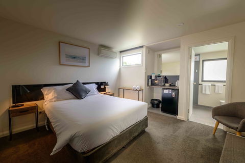 Georges Bay Apartments - Great Ocean Road Tourism 2