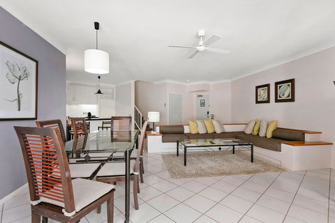 Poolside Apt In Alamanda Beachfront Resort 67 - Great Ocean Road Tourism 5