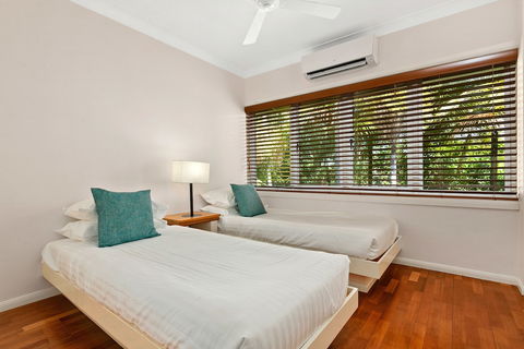 Poolside Apt In Alamanda Beachfront Resort 67 - Great Ocean Road Tourism 4