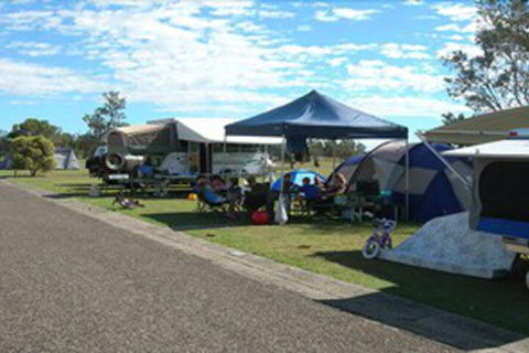 Lanis On The Beach - Old Bar - Great Ocean Road Tourism 6