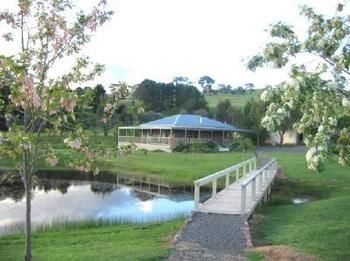 Buttercup Cottage & Private Apartment - Great Ocean Road Tourism 0