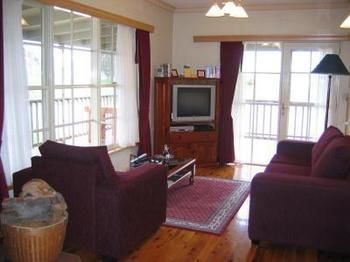 Buttercup Cottage & Private Apartment - Great Ocean Road Tourism 5