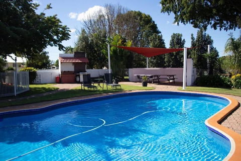 Bundaberg Spanish Motor Inn - Great Ocean Road Tourism 3