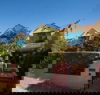 AAA Albion Manor Apartments and Motel - Great Ocean Road Tourism