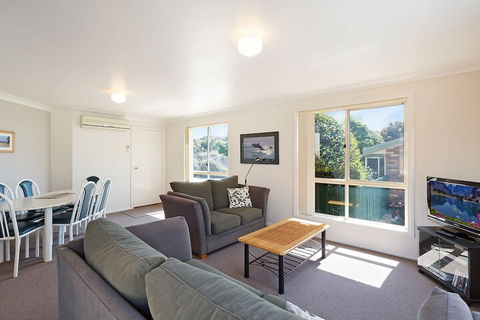 Captain's Quarters - Great Ocean Road Tourism 5