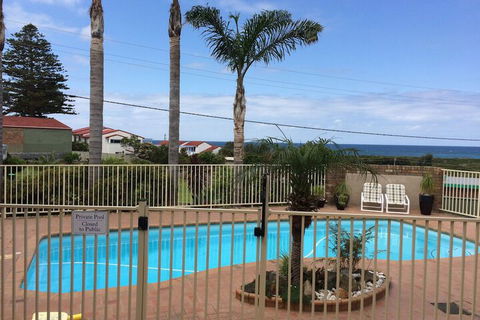 Captain's Quarters - Great Ocean Road Tourism 1