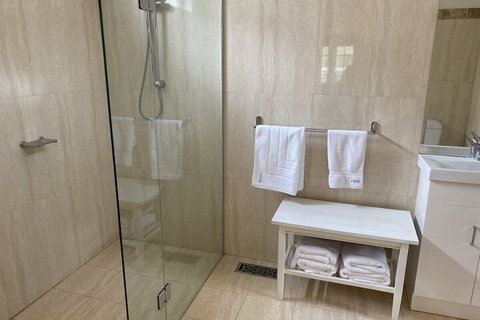 Fairbank House - Great Ocean Road Tourism 6