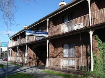 Albury Townhouse Motel - Great Ocean Road Tourism 1