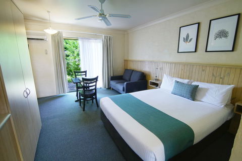 Costa Rica Motel - Great Ocean Road Tourism 4