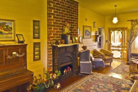 Two Story Bed & Breakfast - Great Ocean Road Tourism 4