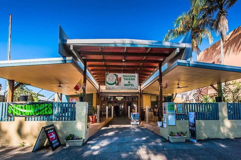 Diggers Tavern - Great Ocean Road Tourism 1