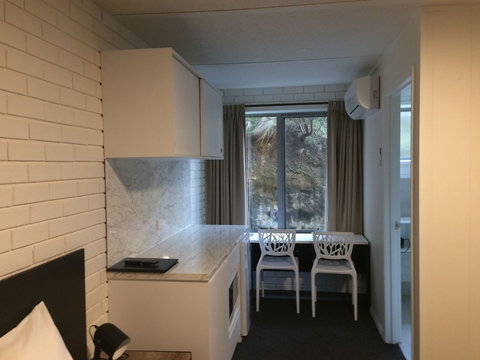 Southern Ocean Motor Inn - Great Ocean Road Tourism 6