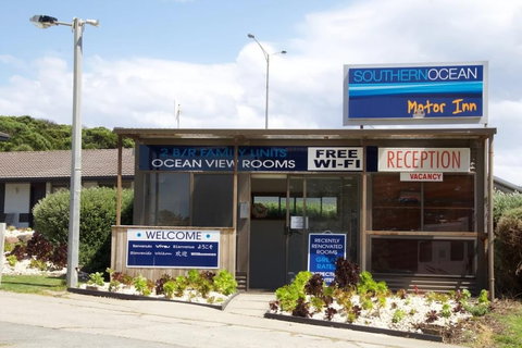 Southern Ocean Motor Inn - Great Ocean Road Tourism 3