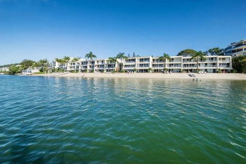 Noosa Harbour Resort - Great Ocean Road Tourism 0