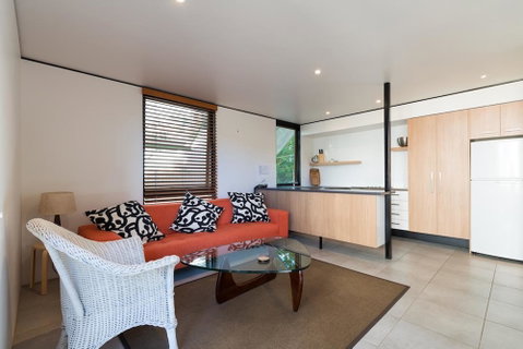 The Hastings Beach Houses - Great Ocean Road Tourism 1