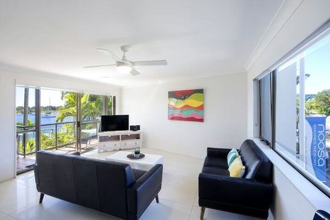 Noosa Shores Resort - Great Ocean Road Tourism 5