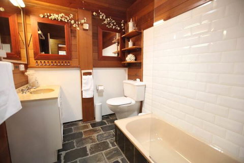 Silverpoint Accommodation - Great Ocean Road Tourism 5