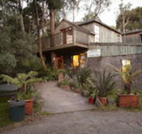 Crayfish Creek Van  Cabin Park - Great Ocean Road Tourism