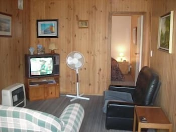 Apollo Bay Backpackers - Great Ocean Road Tourism 1