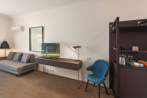 CKS Sydney Airport Hotel - Great Ocean Road Tourism 4