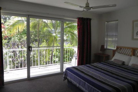 Noosa Terrace & Belmondos Waterfront Resort - Great Ocean Road Tourism 1