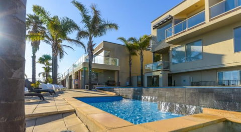 The Bluff Resort Apartments - Great Ocean Road Tourism 0