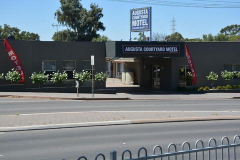 Augusta Courtyard Motel - Great Ocean Road Tourism 1