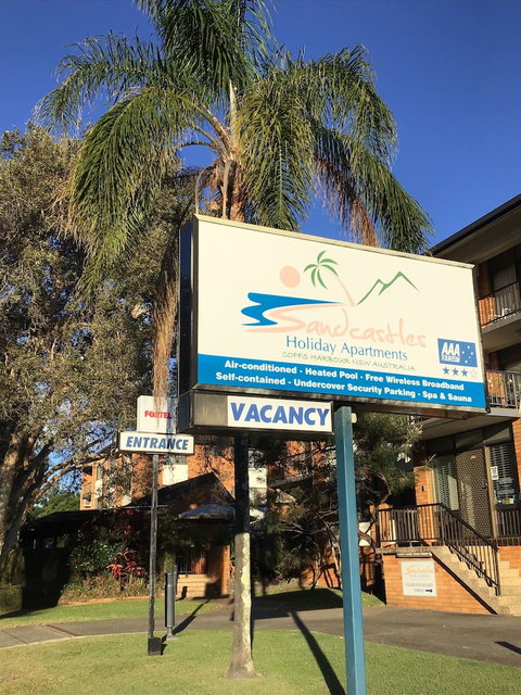 Sandcastles Holiday Apartments - Great Ocean Road Tourism 1