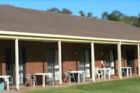 Tocumwal Golf Resort - Great Ocean Road Tourism 6