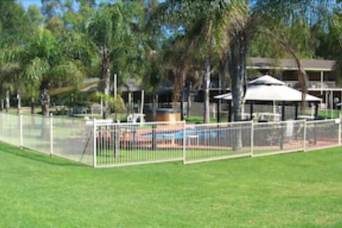 Tocumwal Golf Resort - Great Ocean Road Tourism 3