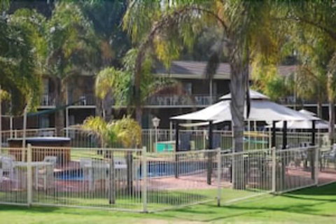 Tocumwal Golf Resort - Great Ocean Road Tourism 1