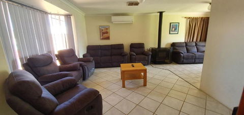 Pinjarra Caravan Park & Cabins - Great Ocean Road Tourism 4