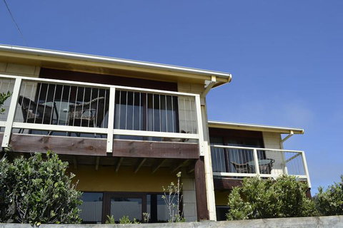 Loch Ard Motor Inn - Great Ocean Road Tourism 2