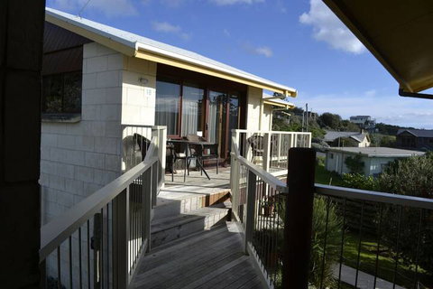 Loch Ard Motor Inn - Great Ocean Road Tourism 1
