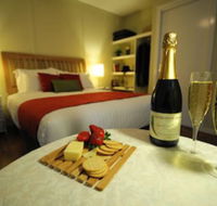 Gisborne Peak Winery Cottages