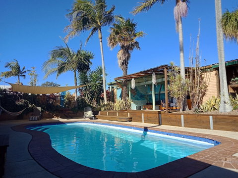 Ozzie Pozzie Backpackers - YHA - Great Ocean Road Tourism 1