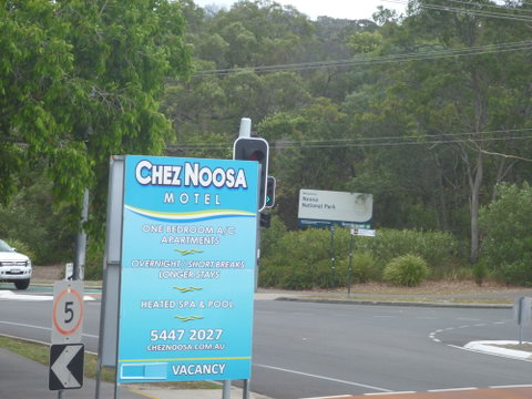Chez Noosa Resort Motel - Great Ocean Road Tourism 3