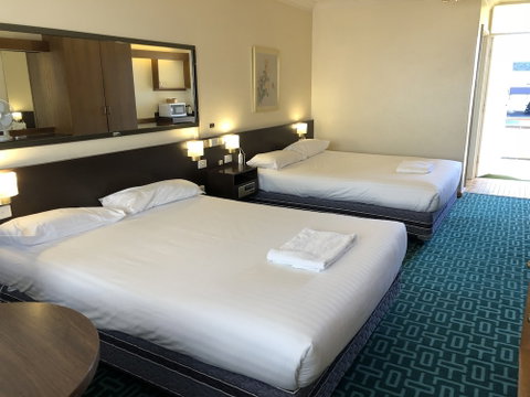 Canberra Lyneham Motor Inn - Great Ocean Road Tourism 6