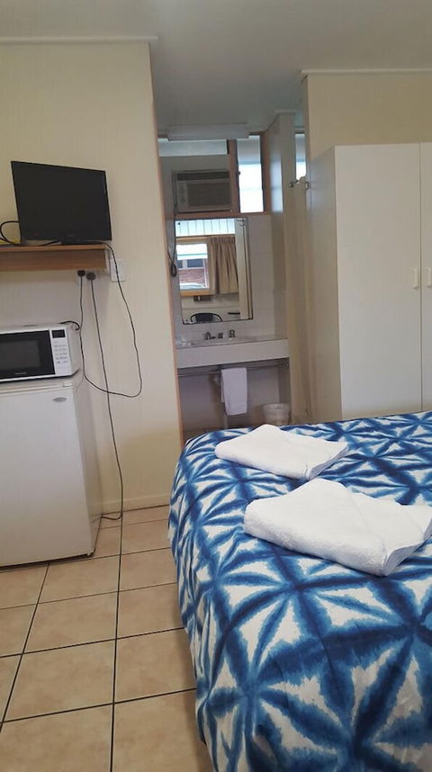 Maryborough City Motel - Great Ocean Road Tourism 3