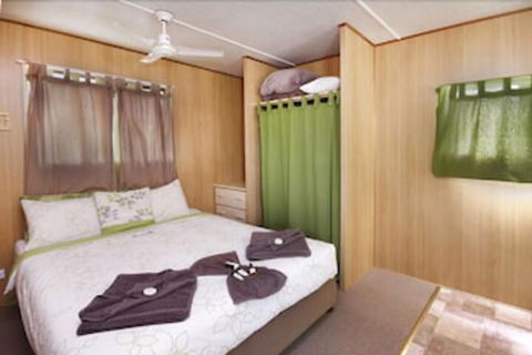 Mapleton Cabins & Caravan Park - Great Ocean Road Tourism 3