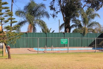 Peak Hill Golden Peak Budget Motel - Great Ocean Road Tourism 4