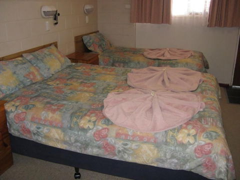 Peak Hill Golden Peak Budget Motel - Great Ocean Road Tourism 5