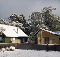 Derwent Bridge Chalets  Studios
