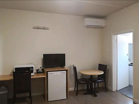 Dandenong Motel - Great Ocean Road Tourism 1