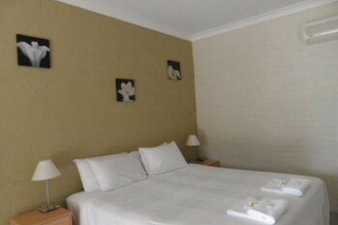 Ocean Shores Motel - Great Ocean Road Tourism 7