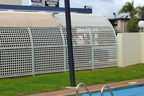 Charles Sturt Motor Inn West Wyalong - Great Ocean Road Tourism 7