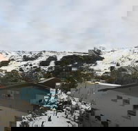 Falls Creek Hotel - Great Ocean Road Tourism