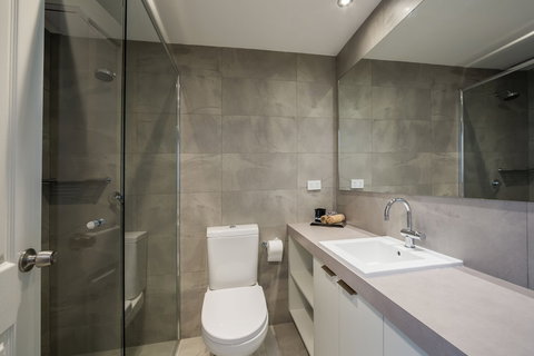 Falls Creek Hotel - Great Ocean Road Tourism 3