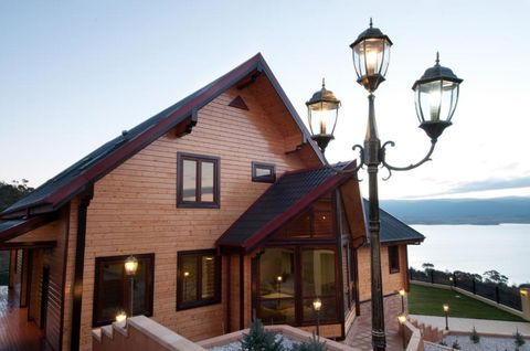 Scandinavian Castle - Great Ocean Road Tourism 4