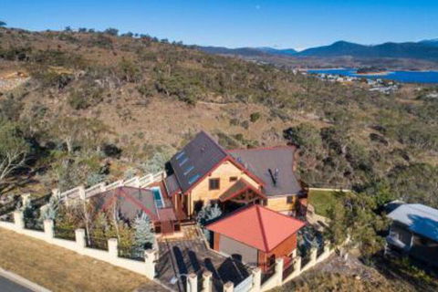 Scandinavian Castle - Great Ocean Road Tourism 0